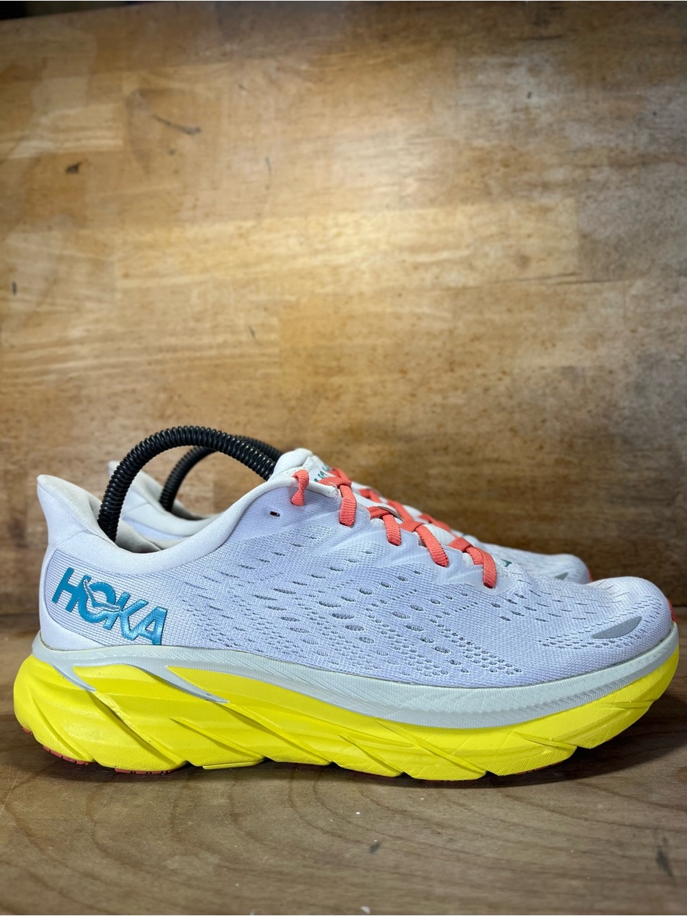 Hoka One One Clifton 8 Womens Size 9 Wide Running Shoes Sneakers White Yellow